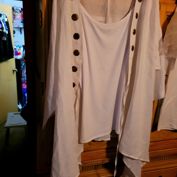 Top - Picture 1 of 1